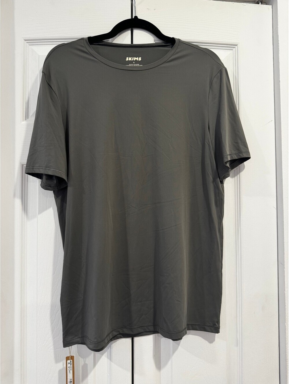 SKIMS Mens Sport Slim T-Shirt Gunmetal — Size M